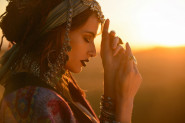 TAROT HOROSKOP ZA DECEMBAR: Otvorite srce za neočekivane poruke i darove, ali ne donosite ishitrene odluke! (FOTO)